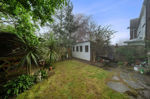 Photo 7- click for photo gallery